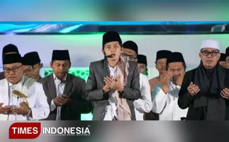 Antusiasme Mahasiswa dan Jamaah Warnai Kemeriahan UNISMA Bersholawat Bareng Gus Iqdam