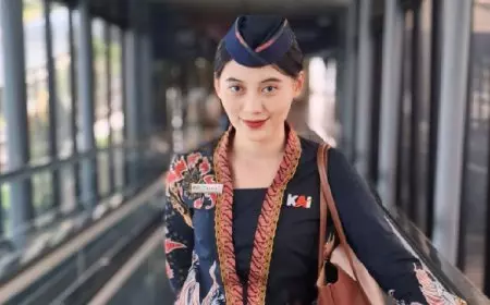 Pramugari Kereta Api Shyifa Zaliah Kejar Impian Jadi Perempuan Mandiri