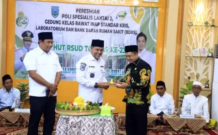 Bupati Haris Launching Poli Spesialis Lantai 2 RSUD Tongas