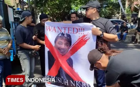 Demo di DPRD Kota Malang, Desak Polisi Tangkap Roy Suryo Soal Fitnah Ijazah Palsu Jokowi