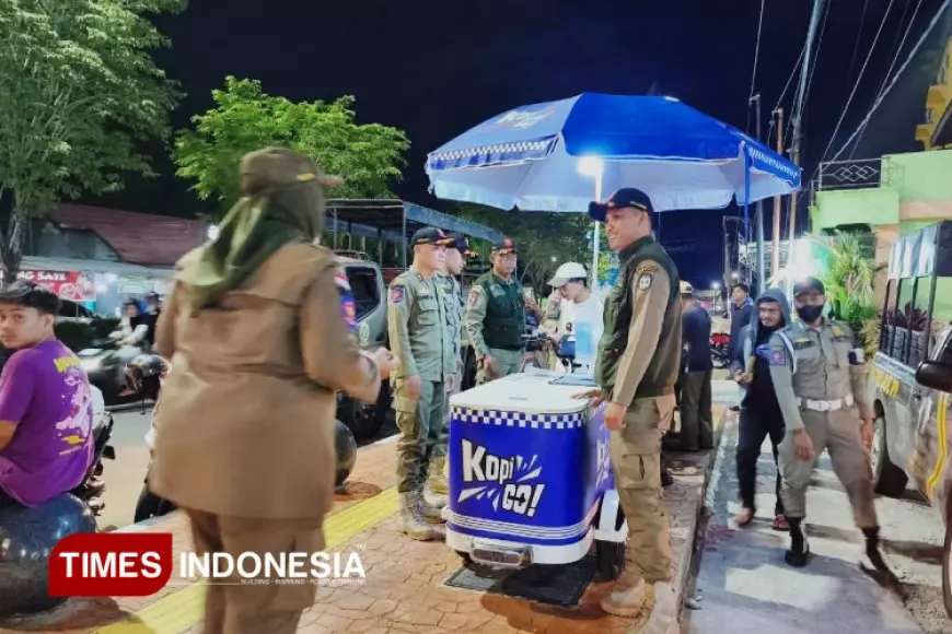 Terapkan Perda, Satpol PP Bontang Razia PKL di Jalan Ahmad Yani