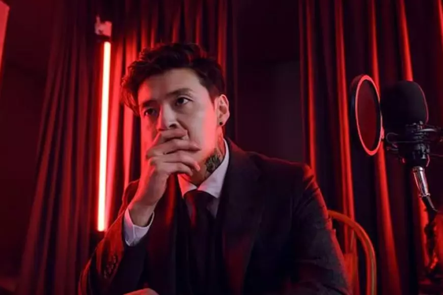 Kang Ha Neul Diincar Pembunuh Berantai saat Live Streaming