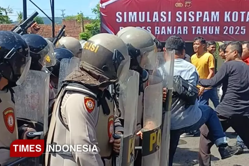 Antisipasi Bentrok Aksi May Day, Ratusan Polisi Simulasikan Sispam Kota