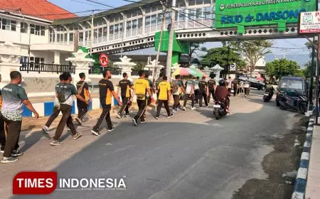 Jalan Sehat Bareng, Cara TNI-Polri Pacitan Perkuat Sinergi Jaga Keamanan Negeri