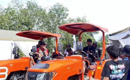 Dukung Swasembada Pangan, Polbangtan Malang Dampingi Pelatihan Traktor di OKI