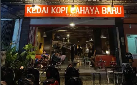 Kedai Kopi Cahaya Baru, Tempat Ngopi 24 Jam di Kota Malang