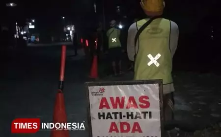 Penggalian Kabel Telkom di Banyuwangi Dilakukan Malam Hari, Warga Diminta Waspada