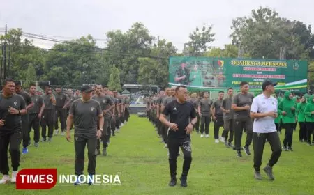 Pangdam V Brawijaya Ajak Senam Bersama Para Prajurit Kodim Ponorogo