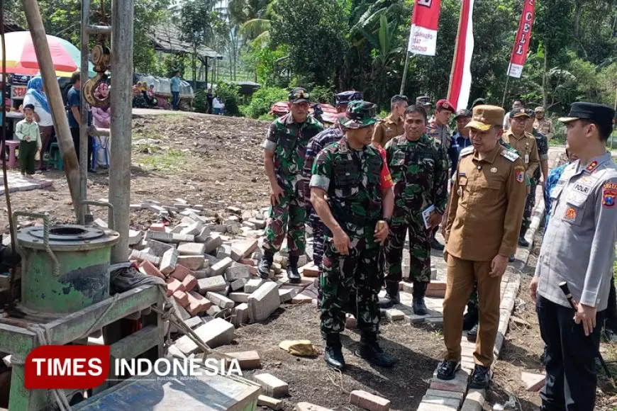 Bersama Tekan Kemiskinan, Pemkab Jember Bersama TNI Berkolaborasi Lewat TMMD