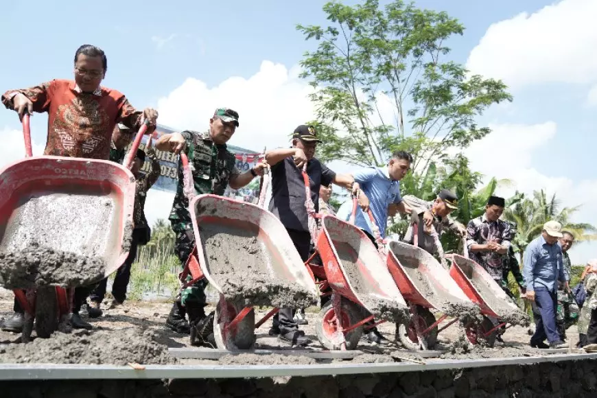 Bupati Sleman Resmikan TMMD ke-124, Dorong Pembangunan Desa dan Kebersamaan Warga