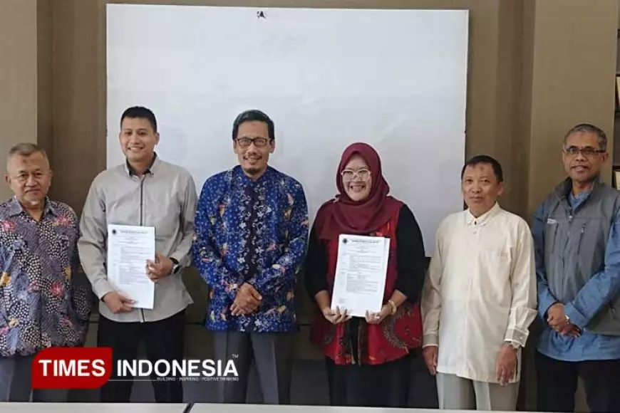 Penyerahan SK Pejabat Kaprodi dan Kenalkan Dosen Bidang Manajemen dan Teknik Informatika UWG Malang