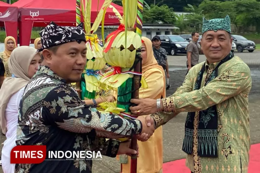 Tandai Awal Musim Giling 2025, PG Glenmore Banyuwangi Gelar Tradisi Tebu Manten