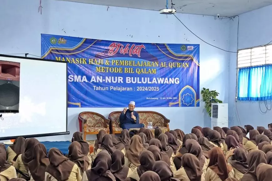 Talbiyah Menggema di SMA An Nur, Siswa Kelas XII  Serius Ikuti Simulasi Haji
