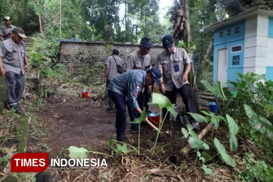 Jelang HUT ke-44, Perumda Tirta Kanjuruhan Sambangi 9 Sumber Air