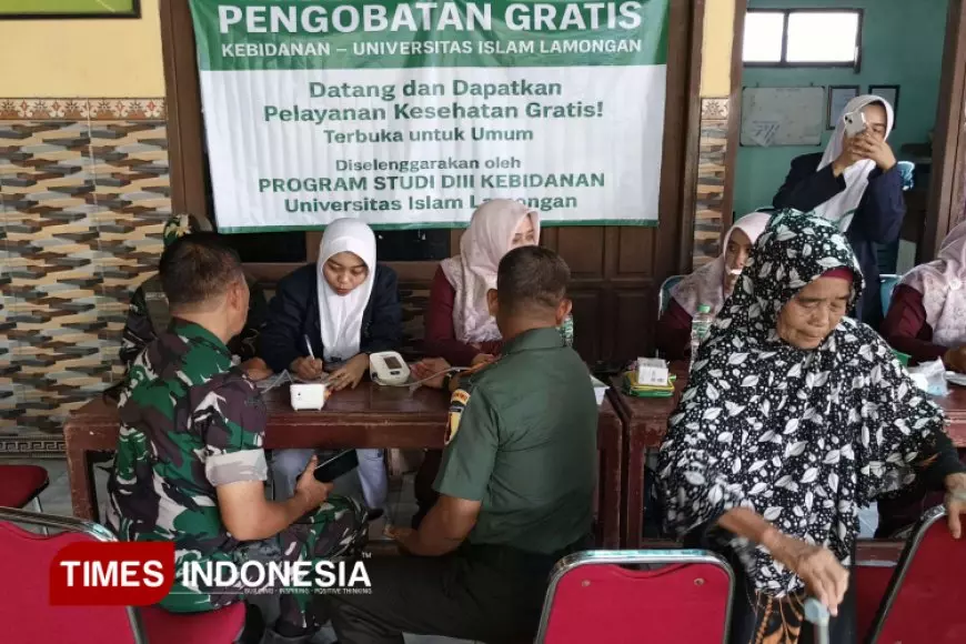 Satgas TMMD Bersama Unisla Gelar Pengobatan Gratis di Lamongan, Ratusan Warga Antusias
