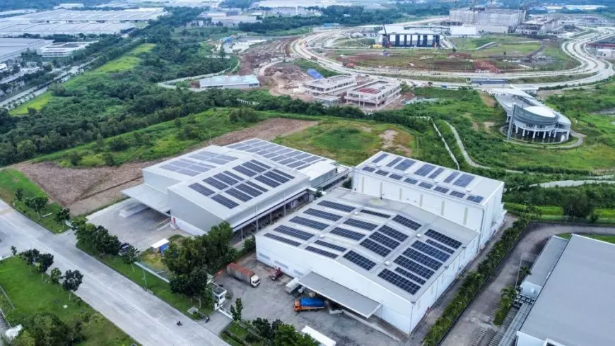 PT Blasfolie Internasional Indonesia Gandeng Suryanesia Wujudkan Komitmen Green Production Factory Melalui Sistem PLTS Atap