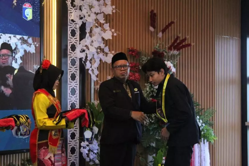 Ratusan siswa SMP Muhamadiyah 9 Gondanglegi Telah Diwisuda secara Sederhana