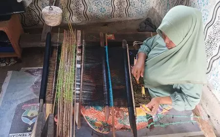 Tenun Sasak: Warisan Budaya Lombok yang Mendunia dari Tangan-Tangan Penuh Ketelatenan