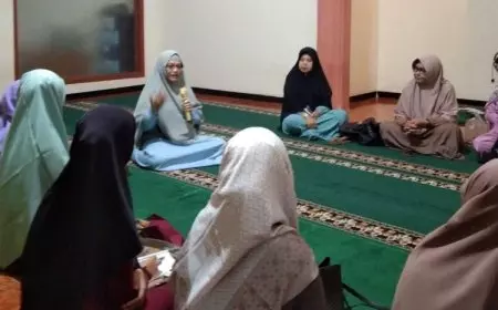 Asah Skill Public Speaking, PC Aisyiyah Ponggok Blitar Perluas Ladang Dakwah Anggotnya