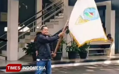 Kadispora dan  Ketua KONI Kota Tasikmalaya Resmi Lepas Kontingen Voli ke BK Porprov 2025