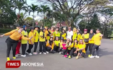 KEK Singhasari Malang Fasilitasi Olahraga Ibu-ibu Pegiat Senam