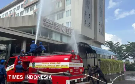 Damkarmat Banyuwangi Acungi Jempol Sistem Mitigasi Kebakaran Aston Hotel
