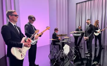 Maroon 5 Siap Luncurkan Album baru Love is Like