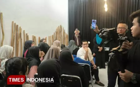 Tiket Ludes! Firmansyah Raditya Bangkitkan Sulap di Kota Probolinggo