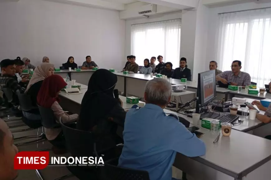 Diskusi Buku, UWG Malang Tekankan Pentingnya Investasi, Inovasi, dan Hilirisasi dalam Pembangunan Desa