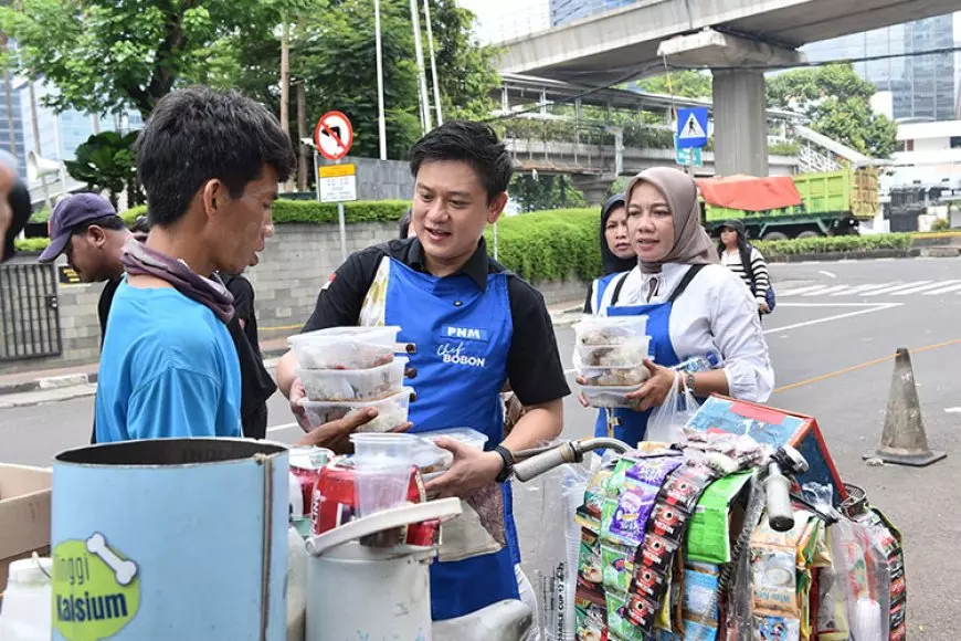 PNM Berbagi 1.000 Makanan Kolaborasi Bareng Bobon Santoso