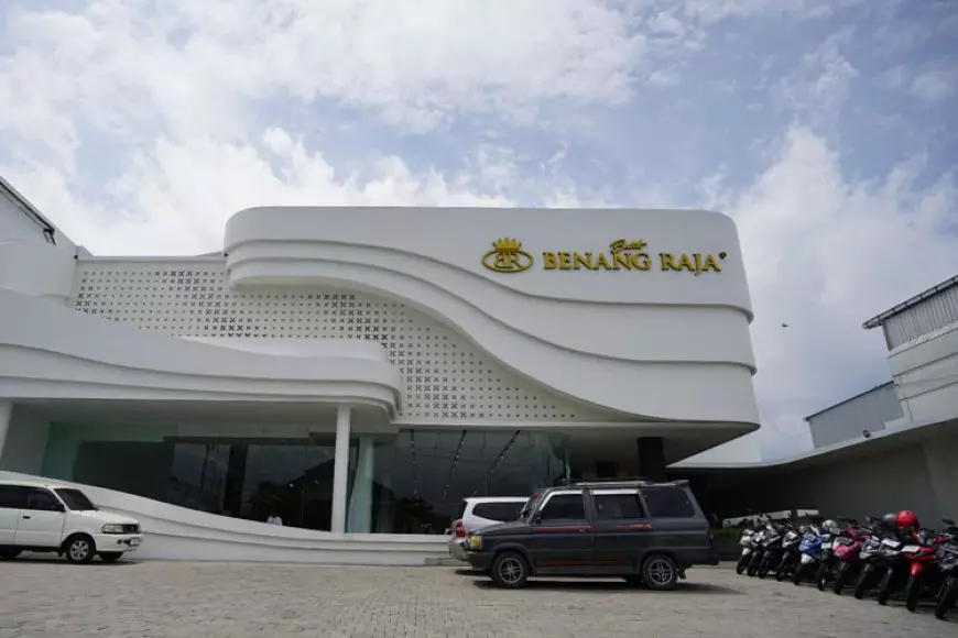 Toko Batik Benang Raja: Perpaduan Elegan Batik Modern dan Semangat Lokal Sejak 2013