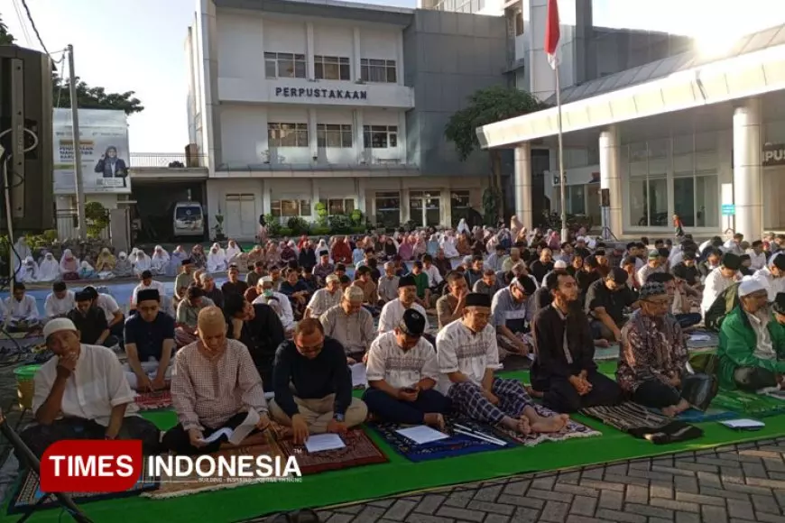 UWG Malang Gelar Sholat Idul Adha 1446 H: Momentum Ibadah dan Kepedulian Sosial