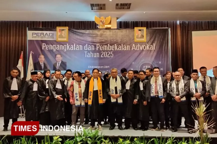 Ketua DPN Peradi Lantik Puluhan Calon Advokat di Malang, Tekankan Pentingnya Literasi Teknologi