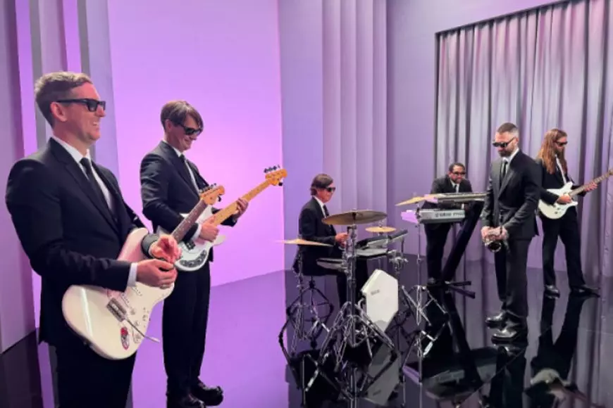 Maroon 5 Siap Luncurkan Album baru Love is Like