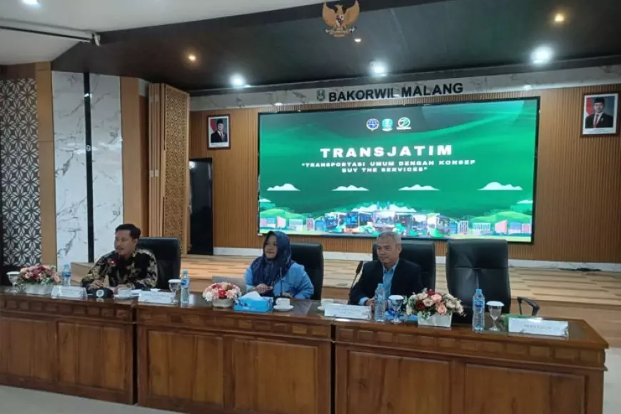 Guru Besar Teknik Sipil UWG Malang Paparkan Solusi Kemacetan Malang Raya dalam Forum Transportasi Bakorwil Malang