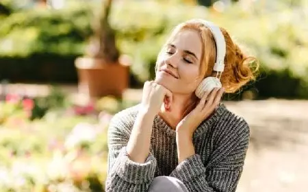 Musik dan Emosi Manusia: Mengapa Kita Merasa Terhubung dengan Lagu Tertentu?