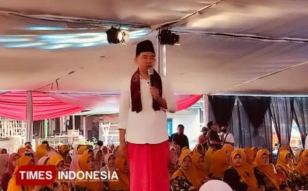 Kunjungi Puskesmas Ambulu, Bupati Jember Fawait Janjikan Kesejahteraan Nakes
