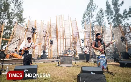 Band Madura Lorjhu’ Bawa Warna Rock ke BRI Jazz Gunung Series 2 Bromo 2025
