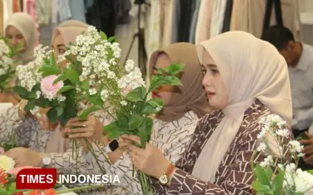 Teguhkan Komitmen Tingkatkan Pemberdayaan Perempuan Lewat Edukasi Investasi dan Kreativitas Bunga