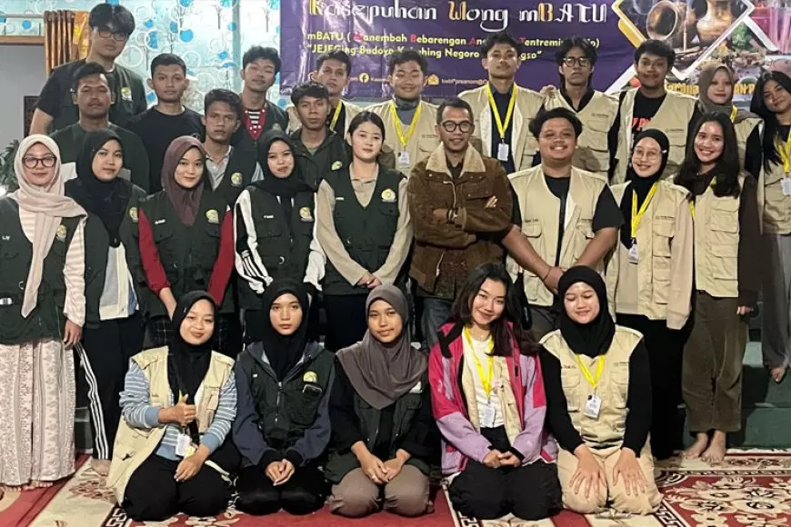 Mahasiswa UTM dan UGM Dukung Pembentukan Kelompok Tani Bonsai di Desa Bulukerto