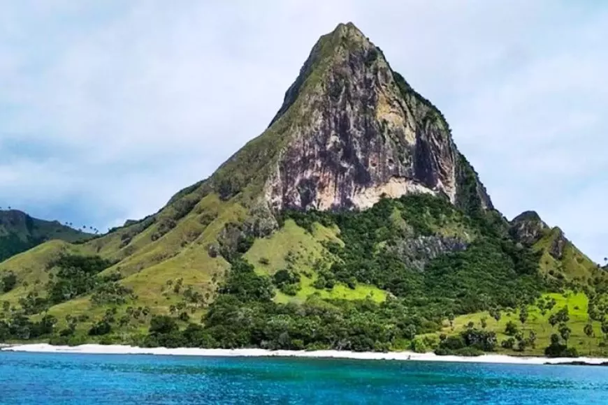 Di Indonesia, Ada Pulau yang Mirip di Film Jurassic World Rebirth