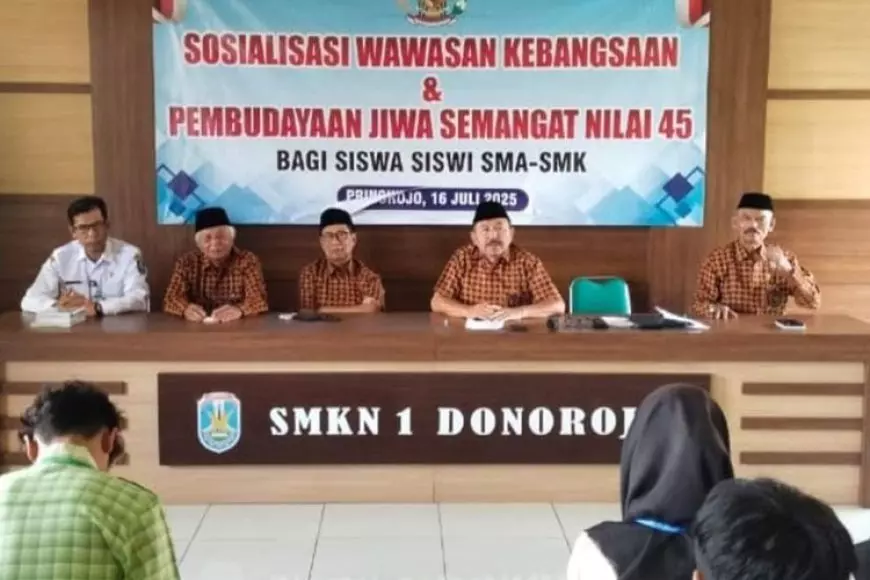 SMKN 1 Donorojo Pacitan Gandeng DHC BPK 45 Tanamkan Semangat Juang di MPLS 2025