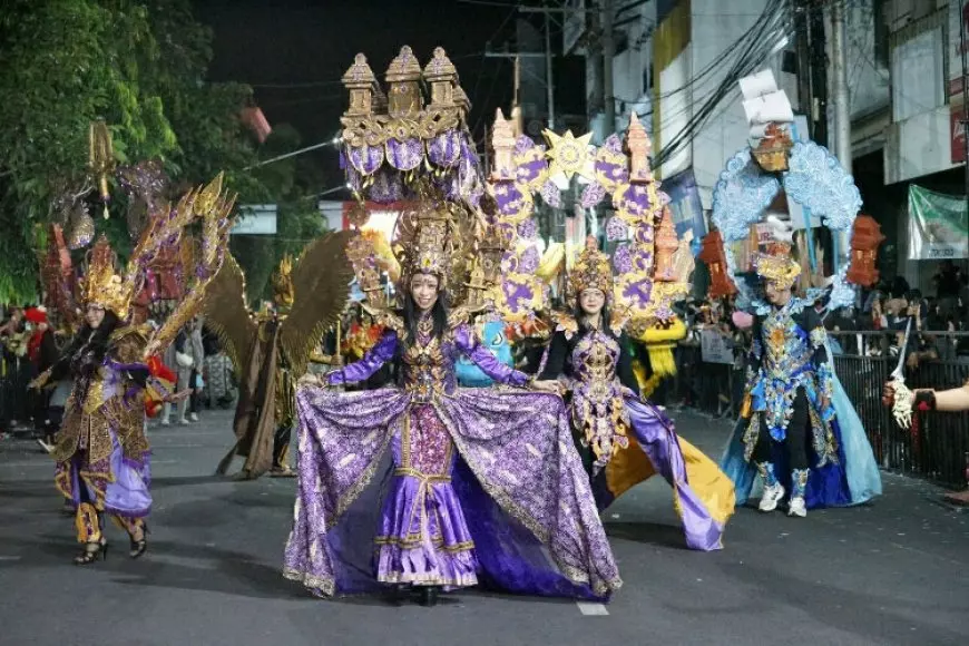 Kemeriahan APEKSI Nite Carnival, Puluhan Peserta Tampilkan Warisan Budaya Nusantara