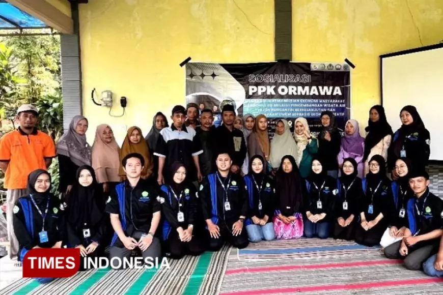 Tim Pelaksana PPK Ormawa Himako UNIPMA Sosialisasi di Dusun Besek, Desa Hargomulyo, Ngawi