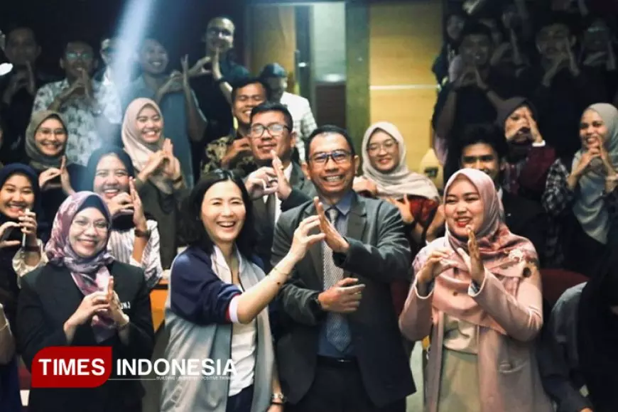 Angkat Isu Kepemimpinan Inklusif dan Ekonomi Kreatif, Wamen PPPA RI Berbagi Inspirasi Dalam Kuliah Tamu Prodi S2 MM FEB UNJ