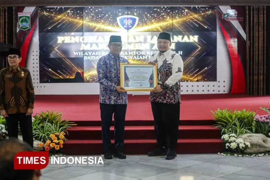 Pemkot Mojokerto Raih Penghargaan Penuntasan Disparitas Data dari BKN RI
