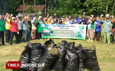 Sanbut HUT ke-80 RI, Warga Banyumas Gelar Aksi Pungut Sampah