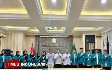 Penyerahan Mahasiswa Praktik Lapangan di Pengadilan Agama Mojokerto