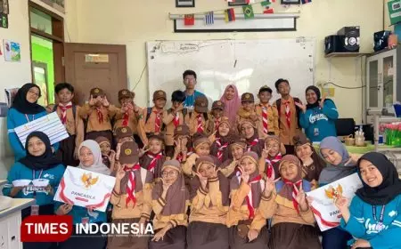 Semarak HUT RI ke-80, Mahasiswa PPLK PGMI UNISMA Meriahkan Perlombaan di MINU Polowijen