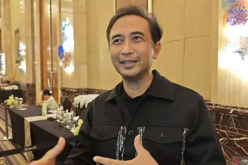 Padi Reborn Bawa 'Mahadewi' dengan Aransemen Orkestra di Sabang Merauke 2025